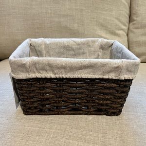 NWT Fabric Lined Woven Storage Basket
